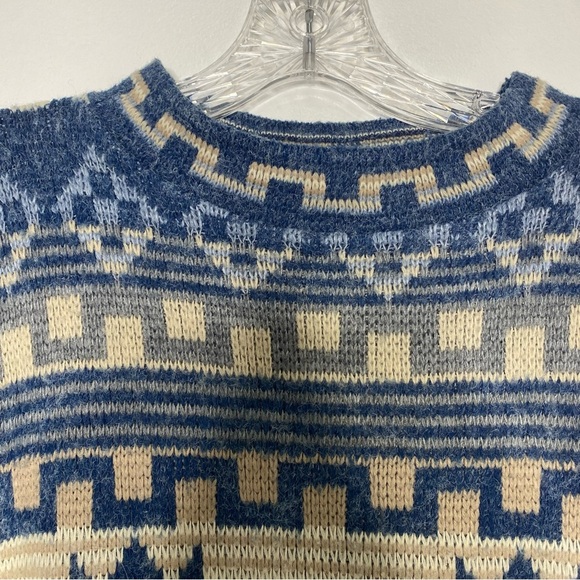 Needles and yarn vintage 90’s Cosby style soft blue/beige sweater-Size Large - Picture 9 of 9